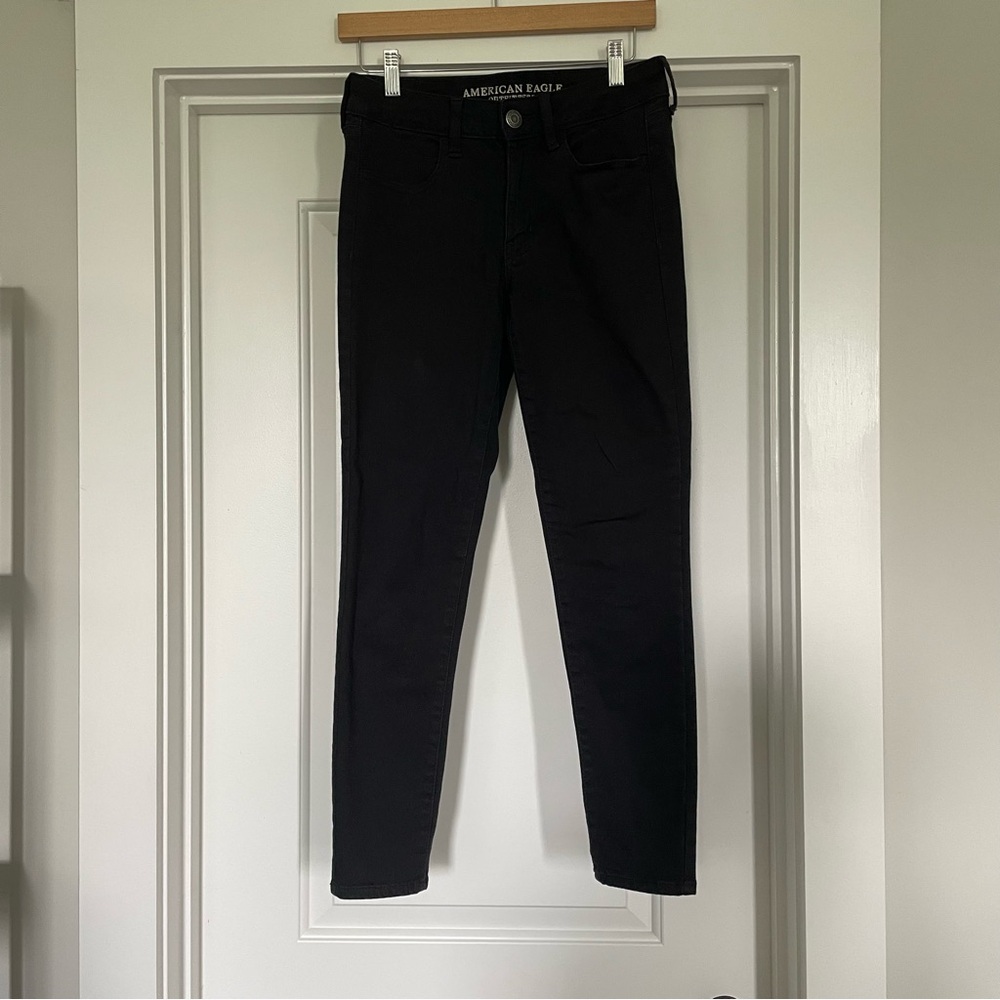 American Eagle Black Skinny Jegging Jeans - Size 6 Short
